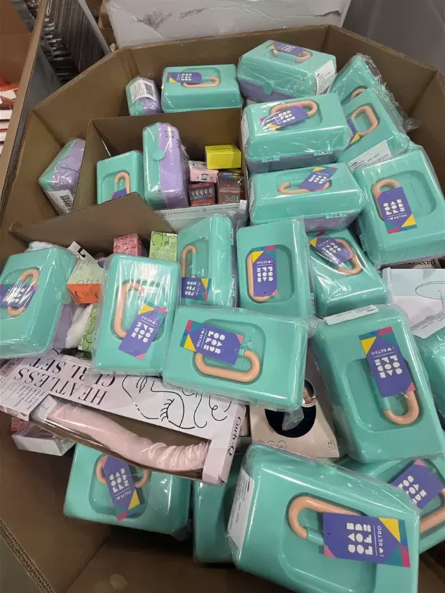 Assorted Cosmetics lot · new