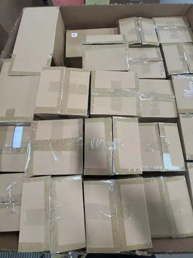 Assorted large vases lot · new