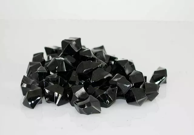 8210Black – 1 lb 1” Crystal acrylic ice-“1 Bag” Min 1 bag – Case 24 bags