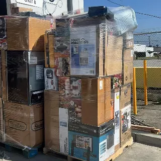 General merchandise lot · pallet
