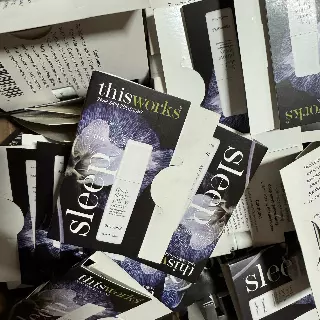 WHOLESALE THISWORKS DEEP SLEEP PILLOW SPRAY TRAVEL SIZE 0.08 OZ - 100 PIECE LOT