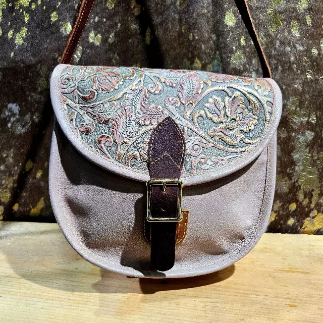 Model 1138 – “Rose & Ginger” Crossbody Bag