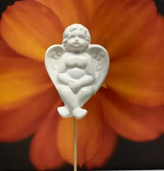 CP2012 – 4” Ceramic angel on 8” pick-“each” -min.12 pcs – Case pk 6 pcs