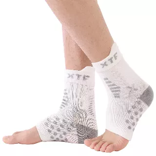 Targeted Pain Relief Ankle Compression Sleeves — White / Small/Medium
