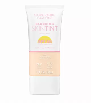 COVERGIRL Clean Fresh Blurring Skin Tint with SPF 30, 400 Fair Warm, Liquid Foundation, Soft Matte Finish, Smooths, Brightens, Blurs Pores, Mineral Sunscreen, Vegan Formula