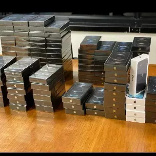 iPhone lot · 10 units · mixed condition