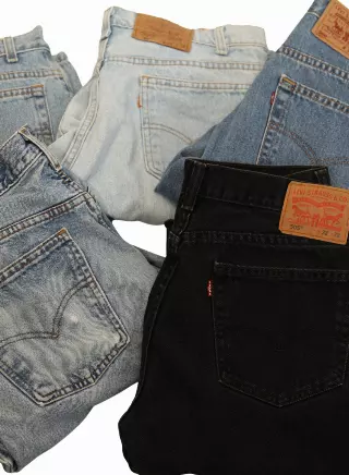 Vintage & Modern Levi’s Bale of 100 lbs