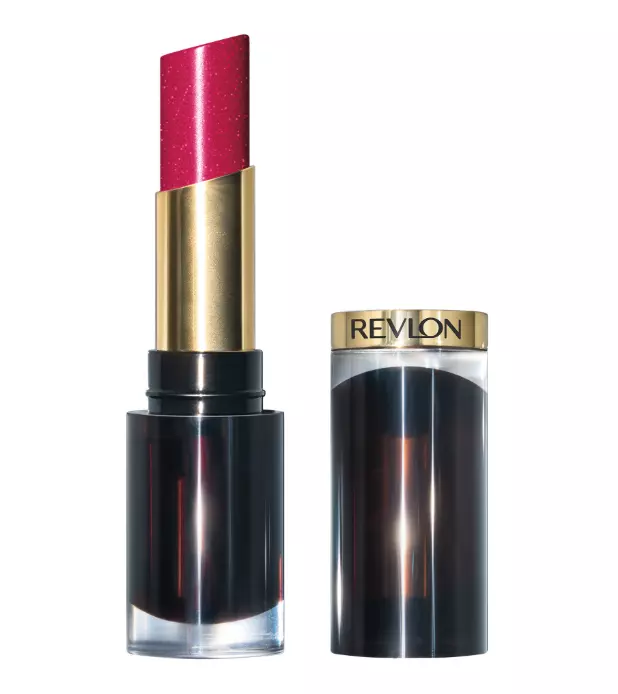 Revlon Super Lustrous Glass Shine Lipstick, Moisturizing Lipstick with Aloe, 017 Love Is On, 0.15 oz