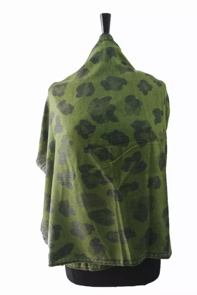 Y24 Cheetah Print Pashmina — OLive