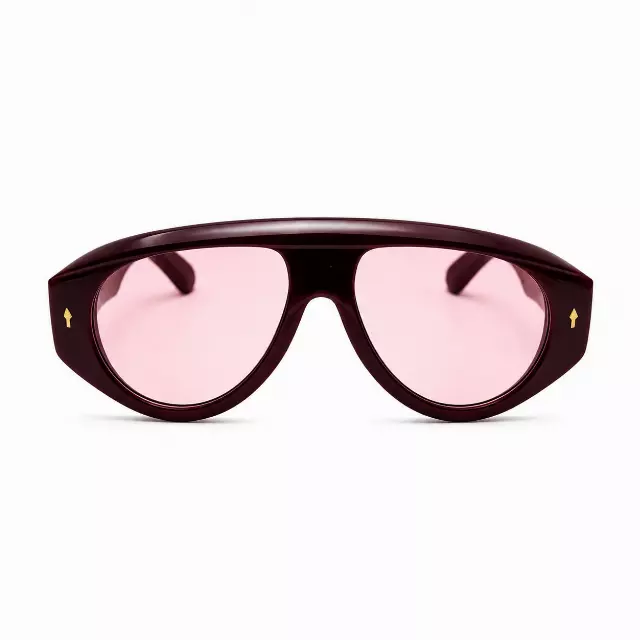 Fashion Bold Shield-Style Sunglasses with Gold Arrow Accent Rivets P11156