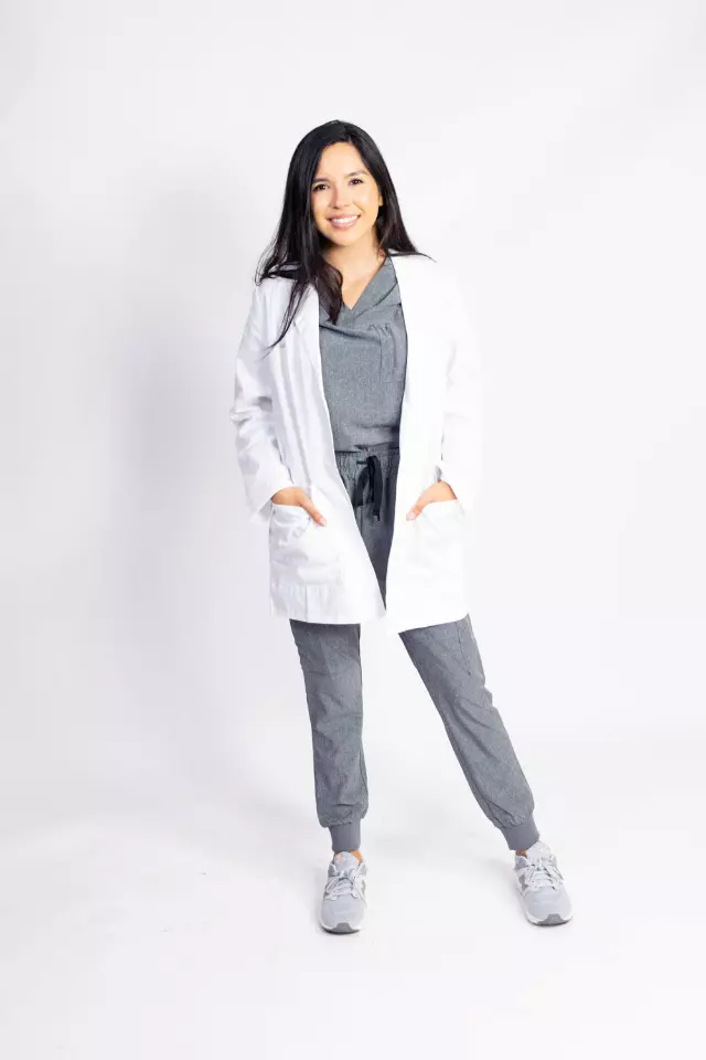 Women's White Lab Coat 33" and 39" Long — 33" / XS