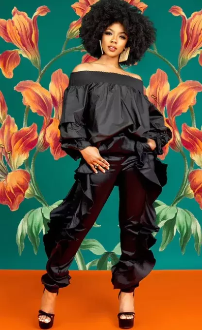 CHH-17068- Off-the-Shoulder Top with Ruffled Sleeves - One Size (12-PCS PRE-PACK)$13 Each — One Size (4-22) / Black