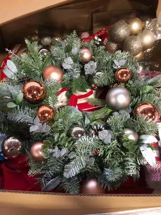 Christmas pallet trees lot · Amazon Returns