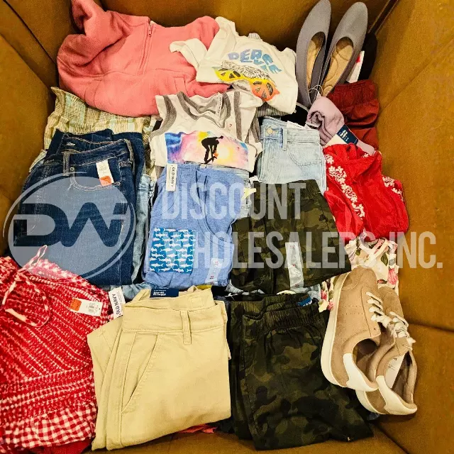 Old Navy clothing lot · 250 pcs · brand new