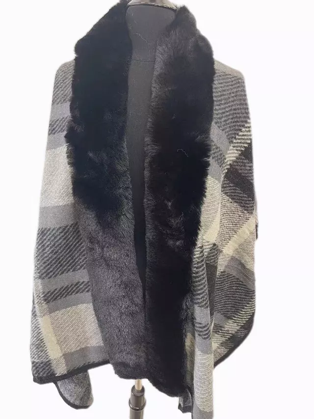 TX512 Faux Fur Plaid Cape — Black
