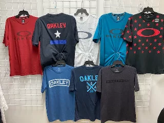 Oakley Wholesale mens s/s tees assortment 48pcs.
