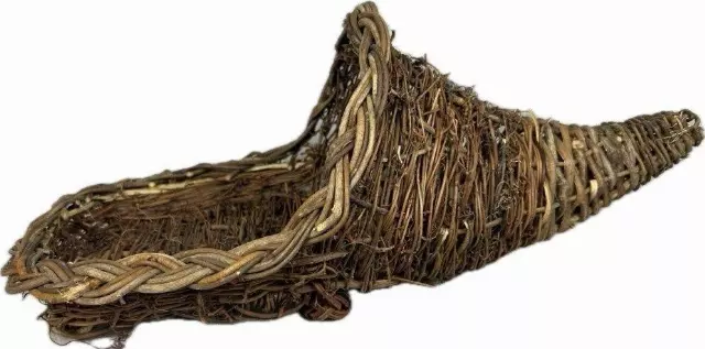 MS1706- 15″ Vine Cornucopia W/L- Min 12 – Case PK:48