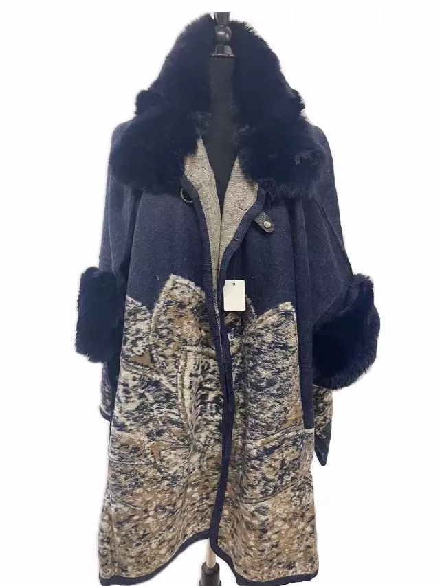 TX525 Faux Fur Pattern Cape — Navy