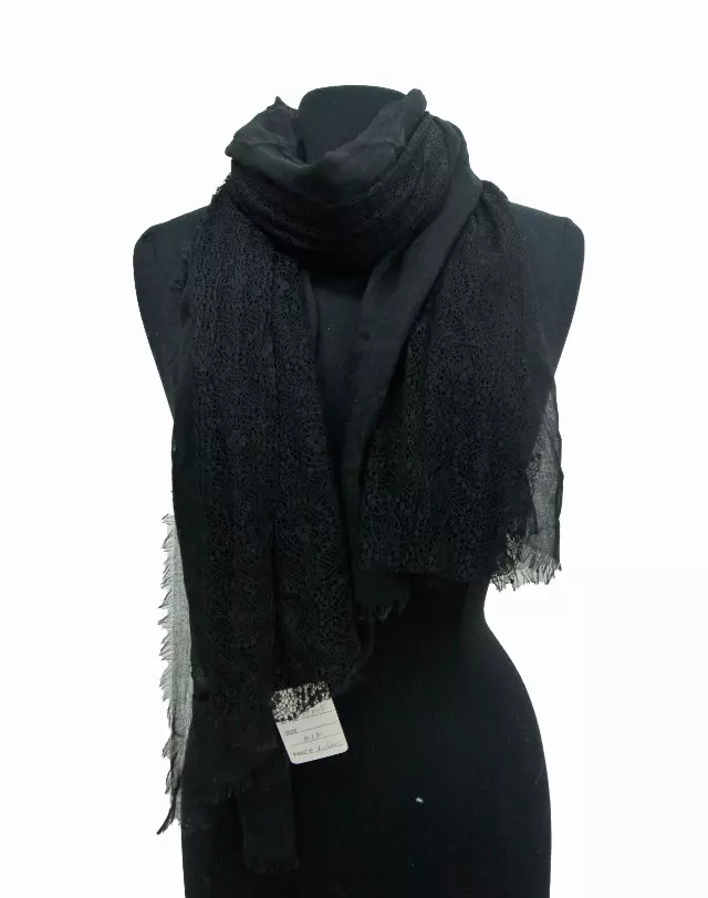 21509 Spring Lace Scarf — Black