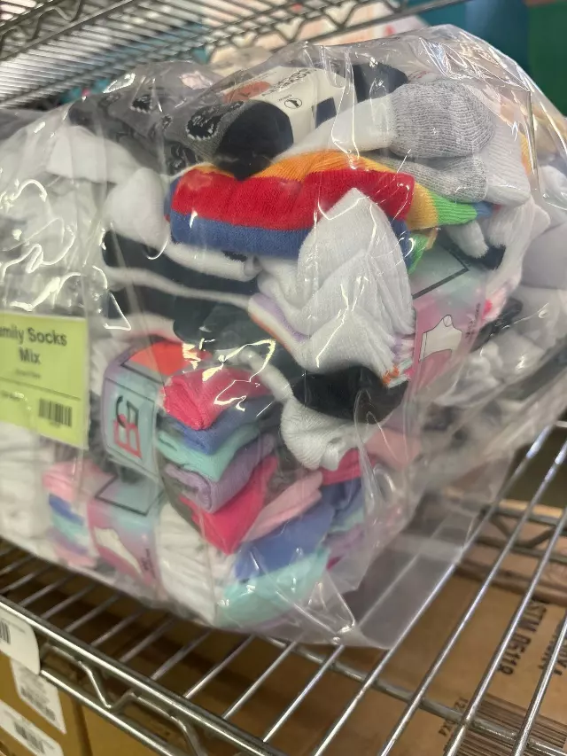 Family Mix, Socks, New, 116-153 pairs, $0.35-$.46/pair
