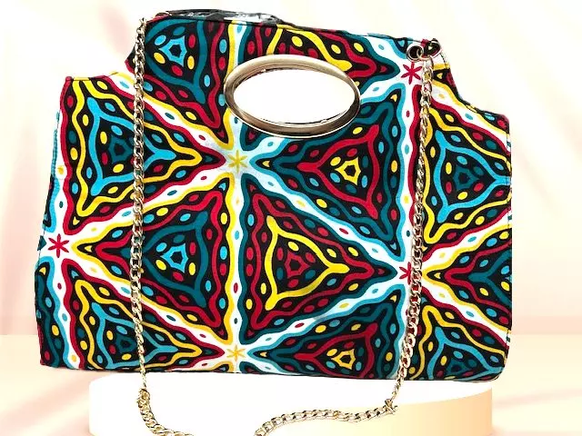 1007 - Ankara Snap Purse With a Crossbody Gold Chain (3/pk) - Free Size - $20.00 Each - NEW PRINTS ADDED! — Free Size / 580