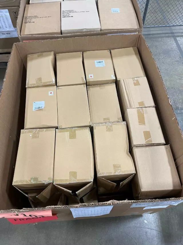 Assorted large vases lot · new