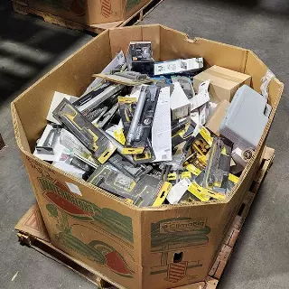 Hardware 02 Pallet