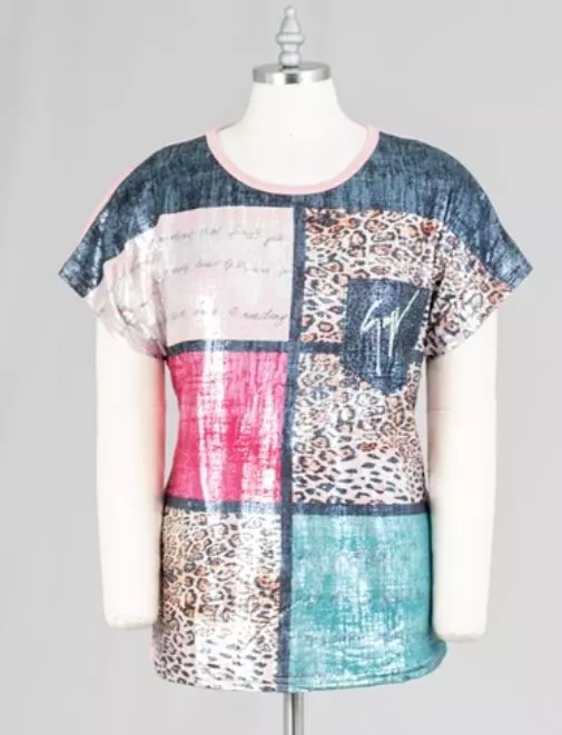 CHH19055...58- Shimmer Knit Graphic Plus Size Top - Various Prints - Plus Size (3-PCS PRE-PACK) ($10 Each) — 3-Pcs PRE-PACK / Pocket Insignia