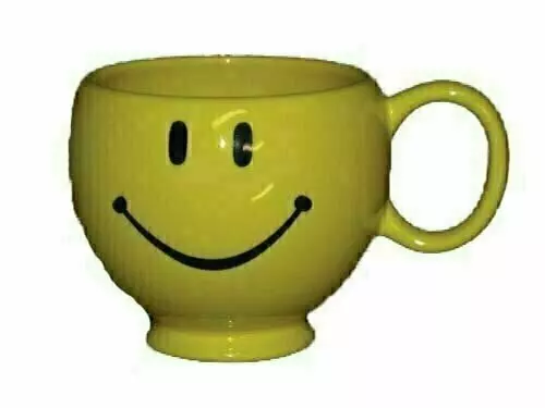 CP9106 – Yellow smile face mug 4.25” open, 4.25” high-“EA” min 12 pcs