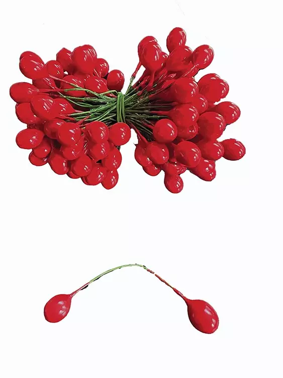 PLX3900RD – 9-10mm, 3: wired Holly berries (gross) – Min 20 gross – Case Pack 240 gross