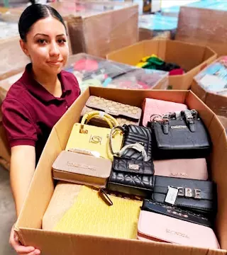 Bags, wallets & sports backpacks lot · 50 units · returns and overstock