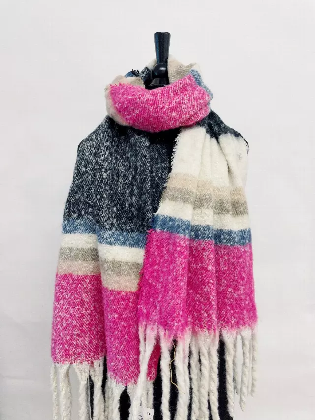 BF158 Stripe Pattern Winter Scarf — Fuchsia