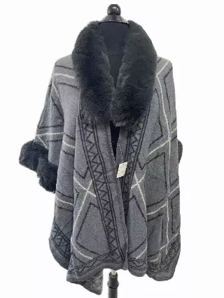 TX508 Faux Fur Pattern Cape — Grey