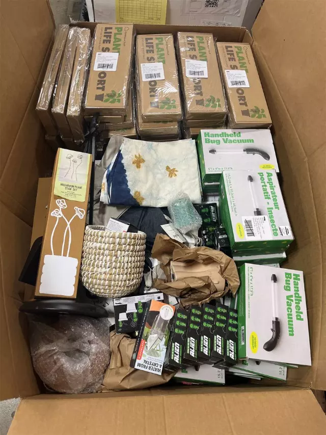Assorted Garden Products lot · new