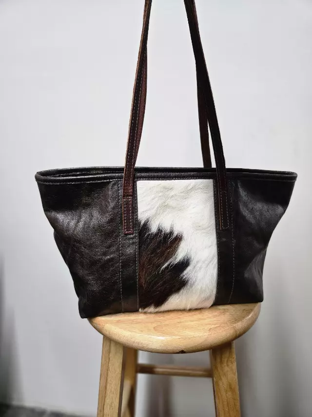 Ref 712 — Dark brown leather tote with hide centre panel