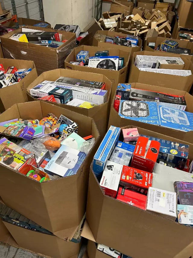 Target Electronics Returns Truckload – 35 Pallets (ETL-29)