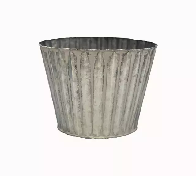 XMT3005-11 – 11. wide x 8.” deep ribbed WW tin-“each” – W/L -Min 12 pcs – Case pk 24 pcs