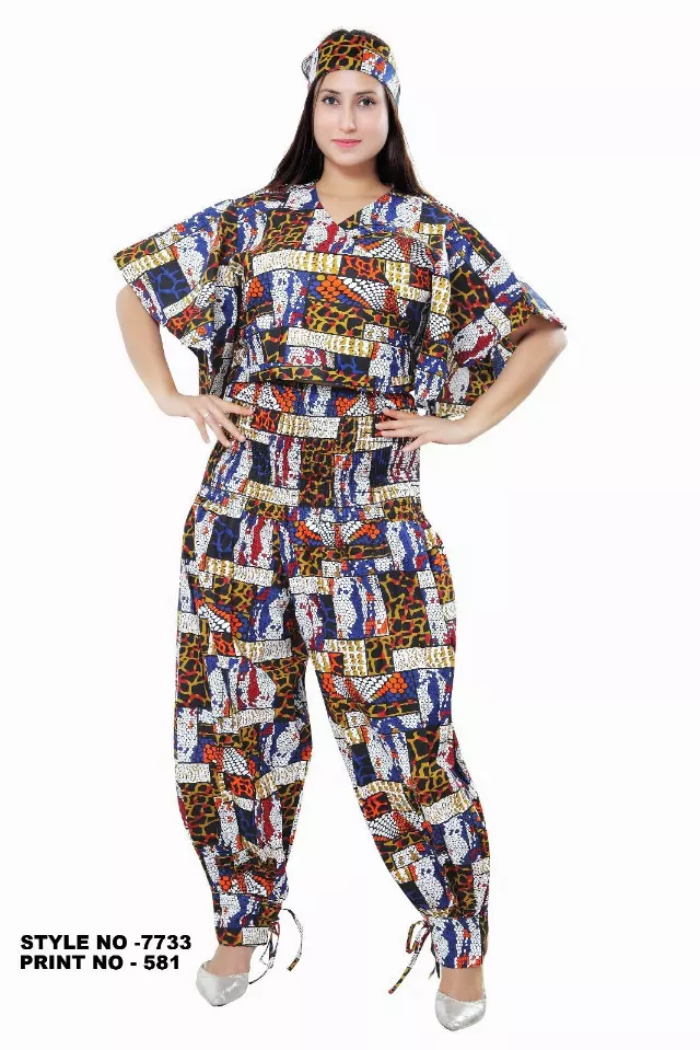 7733 -WOW!! 2 pcs Set - $25.00 Each (3 pcs per pack) — Free Size / Print-581