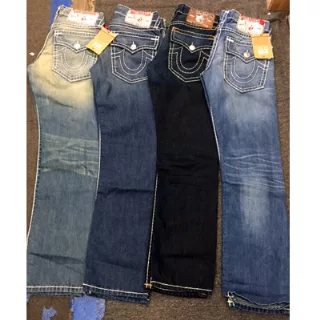 True Religion wholesale Mens Denim Jeans Assortment 30pcs.