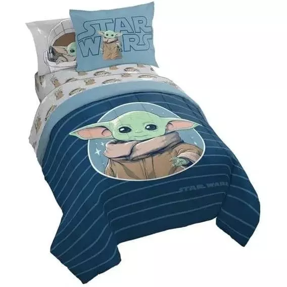 Wholesale Lot Of 80 Star Wars Mandalorian Twin/Full Bedding and Sheet Sets – 5 Piece Sets – Suggested Retail Price $50.00 – Your Price Is Only $20 A Set