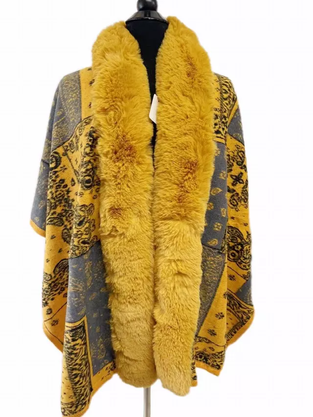 TX511 Faux Fur Pattern Cape — Yellow