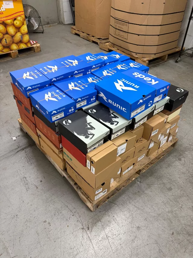 Shoe Pallet 1 - 76 Units