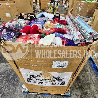 Assorted Christmas merchandise lot · Unmanifested Gaylord Pallet