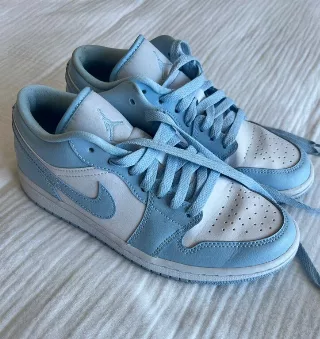 Nike Wholesale Sneaker Pallet 40pairs NIB mixed pallet