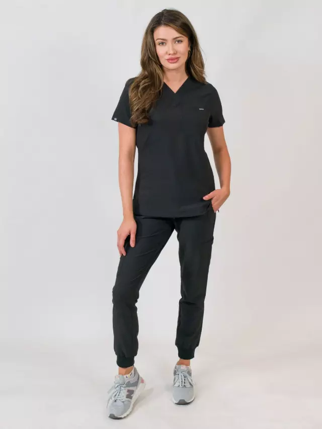Aurora | One Pocket Top & Jogger Pants Scrubs Set — Black / XS