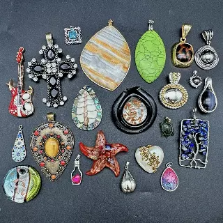 Assorted Costume Jewelry Pendant Lot 21pc Vintage to Modern Cross Guitar Tree