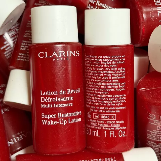 WHOLESALE CLARINS SUPER RESTORATIVE WAKE-UP LOTION TRAVEL SIZE 1 OZ - 50 PIECE LOT
