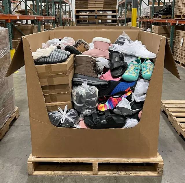 Walmart.com mixed footwear lot · 300 units · customer returns & shelf pulls