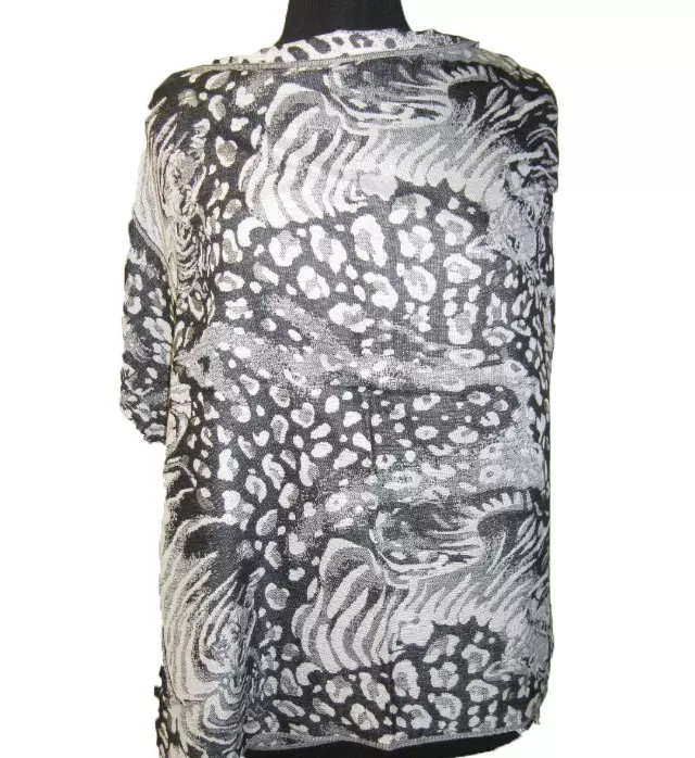 1905 Animal Print Pashmina — Black