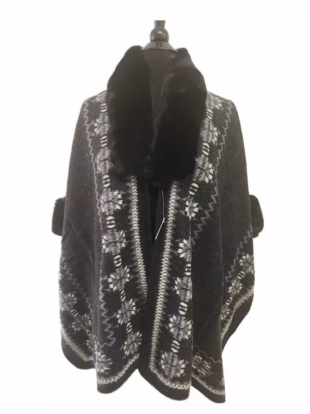 TX507 Faux Fur Pattern Cape — Black
